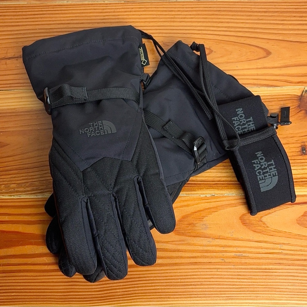 The North Face Womens Montana Ski Gloves Black Size Small (S/P)